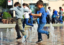 打爆别人短信的软件